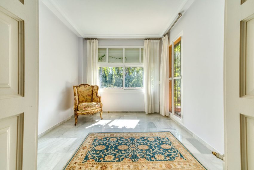 R5130685-Villa-For-Sale-Nueva-Andalucia-Detached-6-Beds-507-Built-12