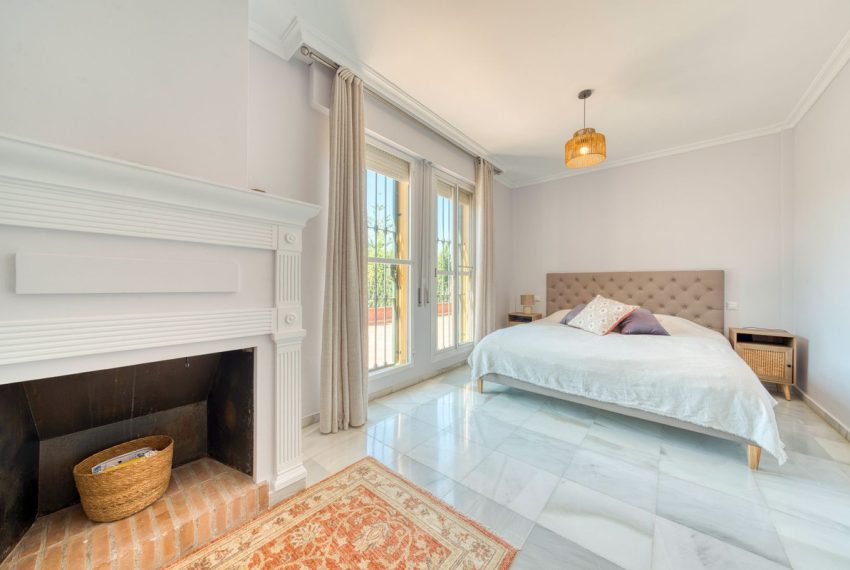 R5130685-Villa-For-Sale-Nueva-Andalucia-Detached-6-Beds-507-Built-13