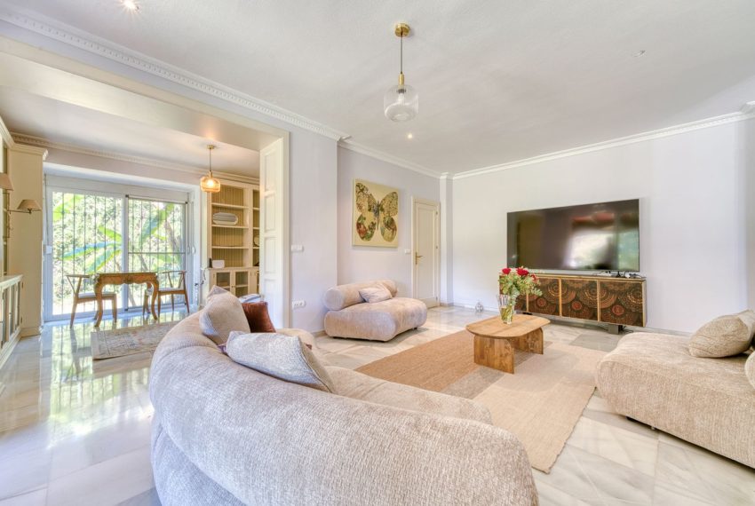 R5130685-Villa-For-Sale-Nueva-Andalucia-Detached-6-Beds-507-Built-17