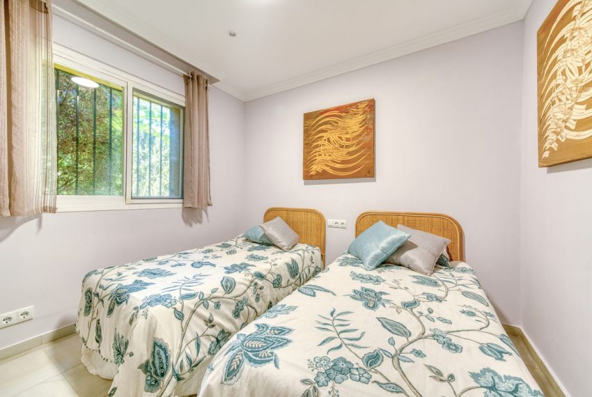 R5130685-Villa-For-Sale-Nueva-Andalucia-Detached-6-Beds-507-Built-19