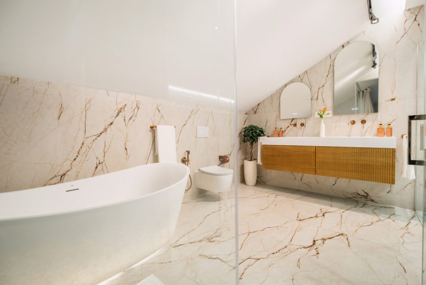 R5134966-Apartment-For-Sale-Nueva-Andalucia-Penthouse-5-Beds-389-Built-10