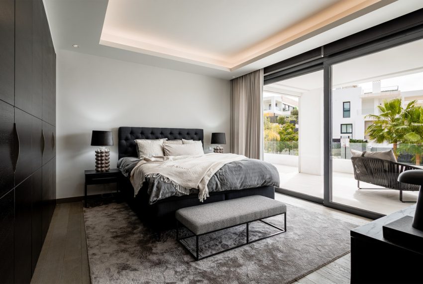 R5141164-Villa-For-Sale-Nueva-Andalucia-Detached-7-Beds-913-Built-10