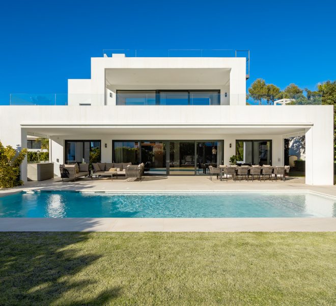 R5141164-Image 1-Detached - 7 Beds - 913 Built