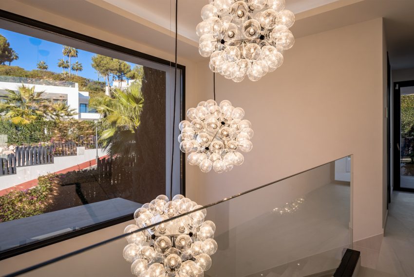 R5141164-Villa-For-Sale-Nueva-Andalucia-Detached-7-Beds-913-Built-9