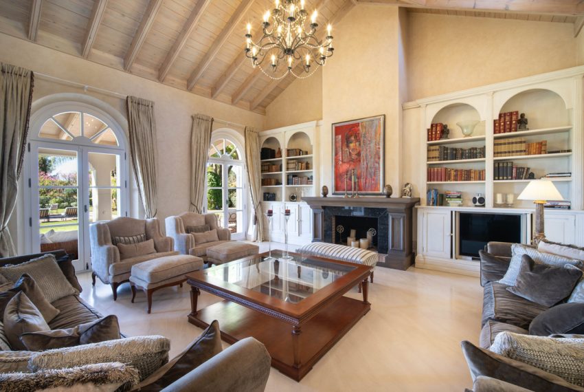 R5144248-Villa-For-Sale-The-Golden-Mile-Detached-5-Beds-1265-Built-5