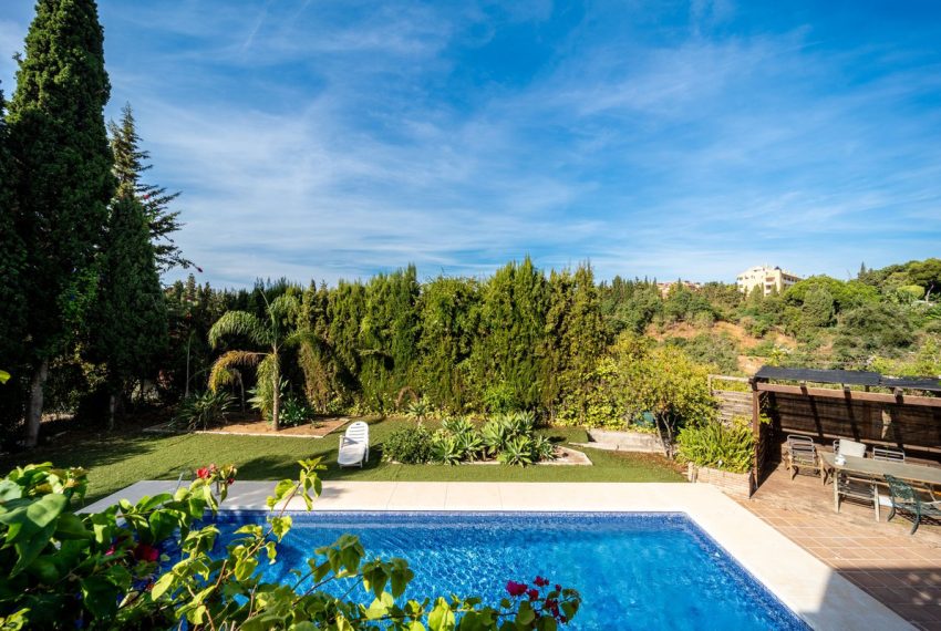 R5146882-Villa-For-Sale-Elviria-Detached-4-Beds-225-Built-12