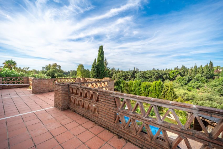 R5146882-Villa-For-Sale-Elviria-Detached-4-Beds-225-Built-17