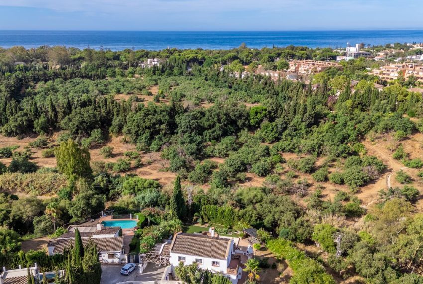 R5146882-Villa-For-Sale-Elviria-Detached-4-Beds-225-Built-2