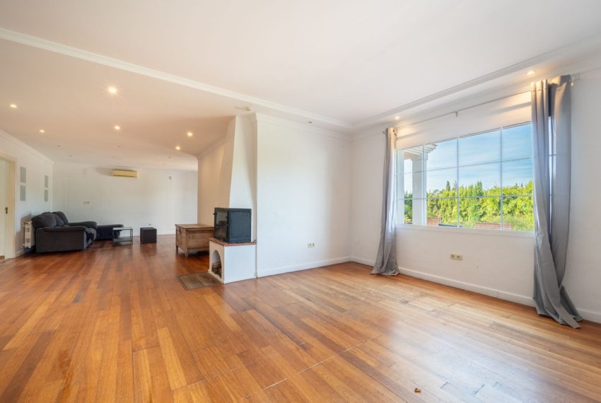 R5146882-Villa-For-Sale-Elviria-Detached-4-Beds-225-Built-4