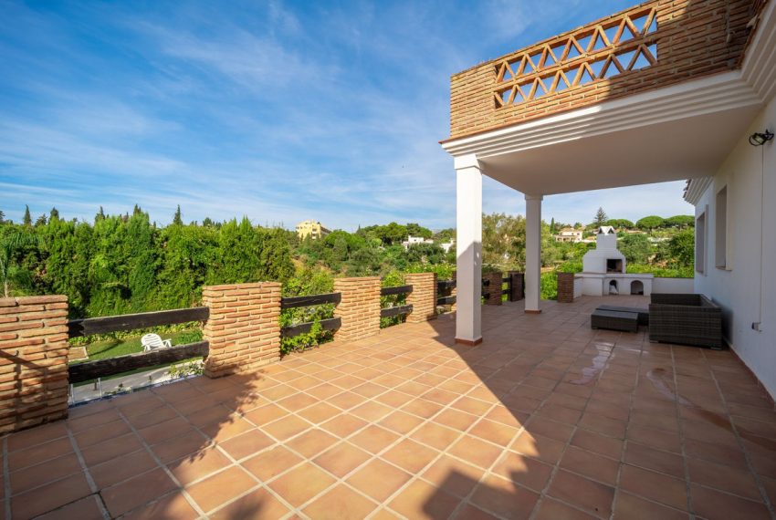 R5146882-Villa-For-Sale-Elviria-Detached-4-Beds-225-Built-6
