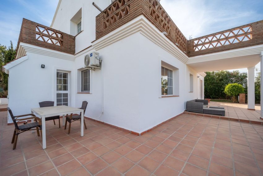 R5146882-Villa-For-Sale-Elviria-Detached-4-Beds-225-Built-9