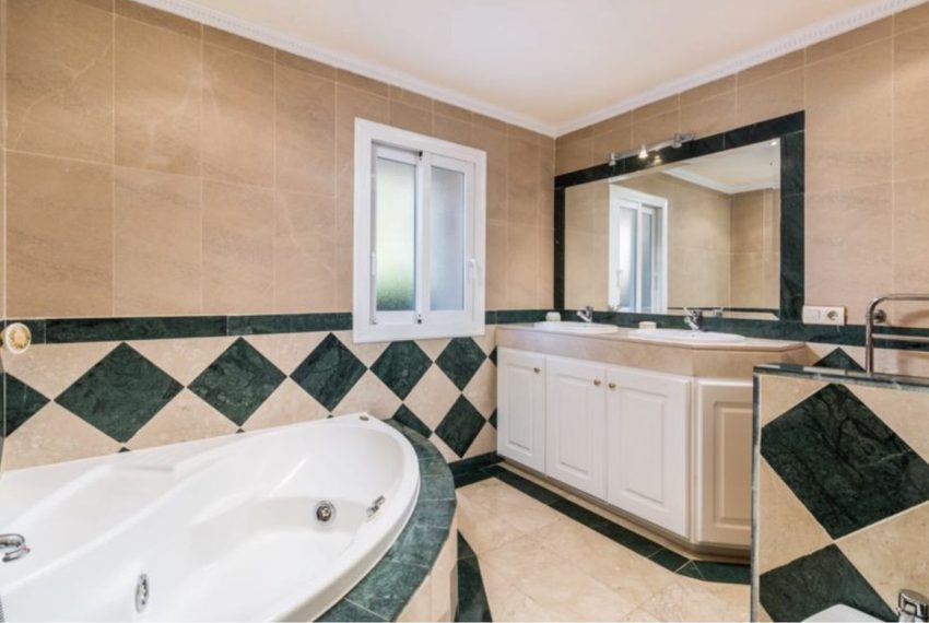 R5147956-Villa-For-Sale-Guadalmina-Alta-Detached-3-Beds-456-Built-10