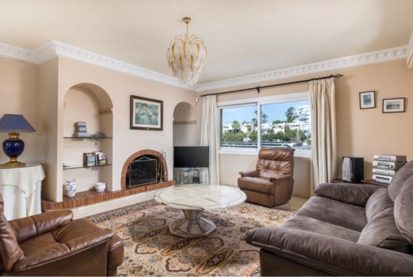 R5147956-Villa-For-Sale-Guadalmina-Alta-Detached-3-Beds-456-Built-2