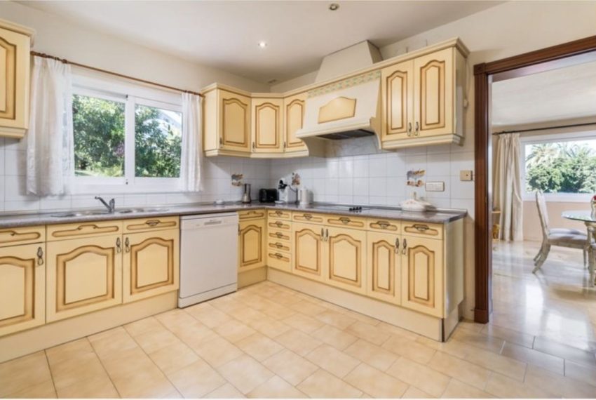 R5147956-Villa-For-Sale-Guadalmina-Alta-Detached-3-Beds-456-Built-4