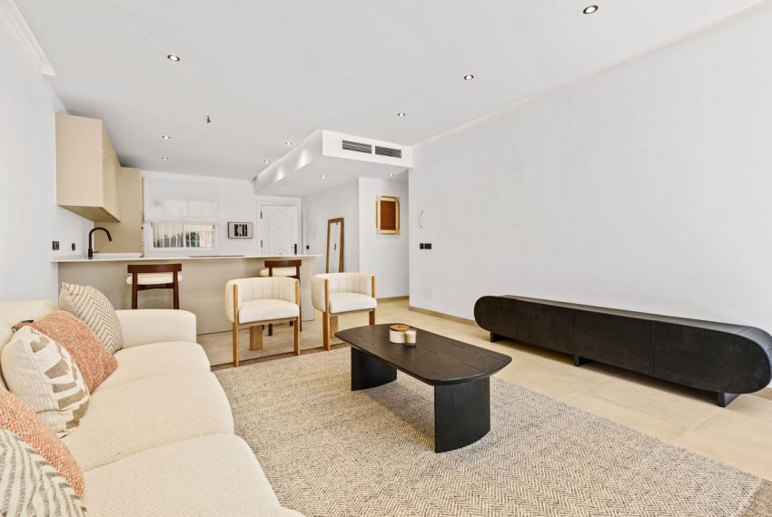 R5149789-Apartment-For-Sale-Nueva-Andalucia-Ground-Floor-3-Beds-110-Built-13