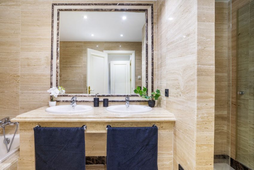 R5153680-Apartment-For-Sale-Marbella-Ground-Floor-3-Beds-192-Built-13