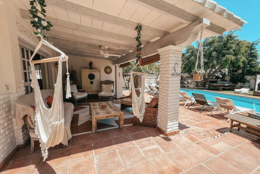 R5156332-Villa-For-Sale-Nueva-Andalucia-Detached-5-Beds-200-Built-1