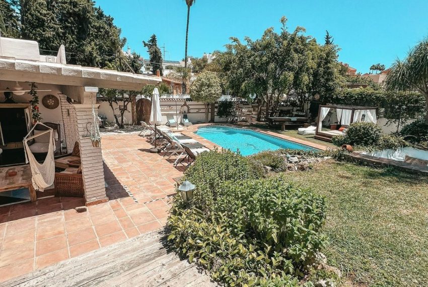 R5156332-Villa-For-Sale-Nueva-Andalucia-Detached-5-Beds-200-Built-10