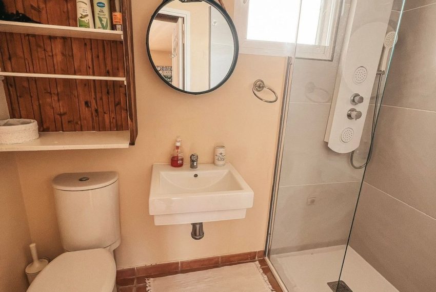 R5156332-Villa-For-Sale-Nueva-Andalucia-Detached-5-Beds-200-Built-15