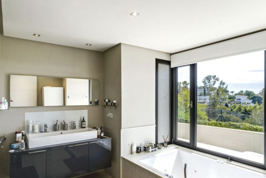 R5157004-Villa-For-Sale-The-Golden-Mile-Detached-5-Beds-413-Built-6