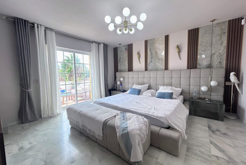 R5159092-Villa-For-Sale-Guadalmina-Alta-Detached-7-Beds-623-Built-8