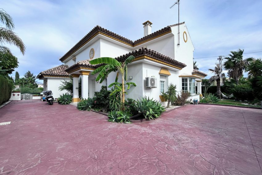 R5159092-Villa-For-Sale-Guadalmina-Alta-Detached-7-Beds-623-Built