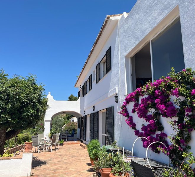 R5160940-Image 1-Detached - 5 Beds - 304 Built