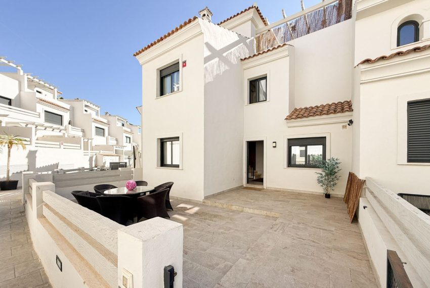 R5161390-Townhouse-For-Sale-El-Paraiso-Terraced-3-Beds-153-Built