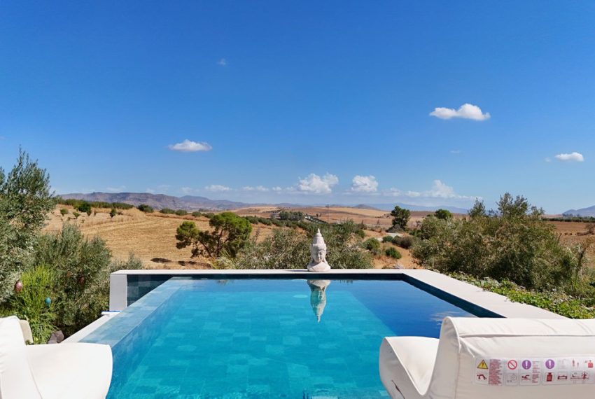 R5163760-Villa-For-Sale-Coin-Detached-2-Beds-172-Built-2