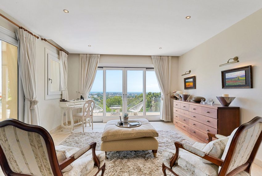 R5164138-Villa-For-Sale-La-Quinta-Detached-5-Beds-621-Built-11