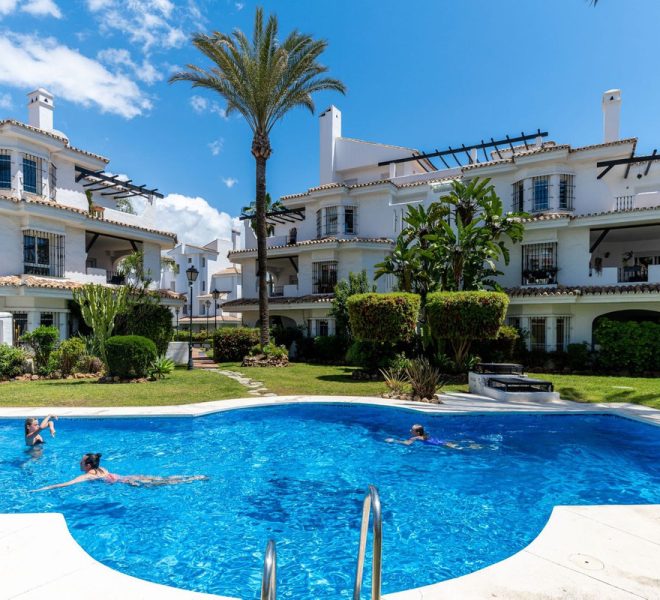 R5167117-Image 1-Middle Floor - 3 Beds - 135 Built