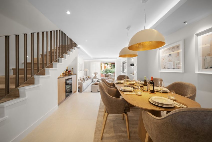 R5167342-Townhouse-For-Sale-Aloha-Terraced-3-Beds-225-Built-1