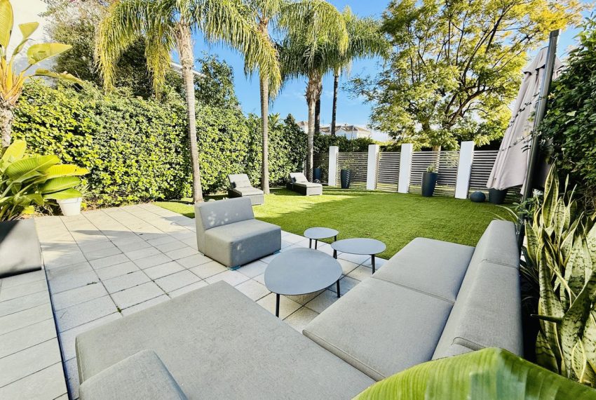 R5169469-Villa-For-Sale-Guadalmina-Baja-Semi-Detached-4-Beds-220-Built-4