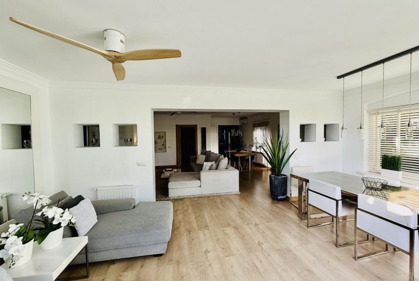 R5169469-Villa-For-Sale-Guadalmina-Baja-Semi-Detached-4-Beds-220-Built