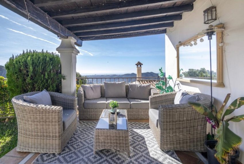 R5169826-Villa-For-Sale-Istan-Detached-4-Beds-204-Built-1