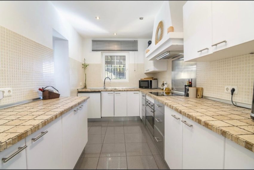 R5169826-Villa-For-Sale-Istan-Detached-4-Beds-204-Built-3