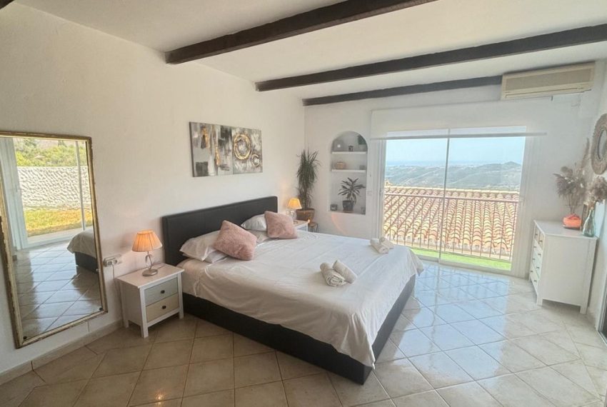 R5169826-Villa-For-Sale-Istan-Detached-4-Beds-204-Built-4