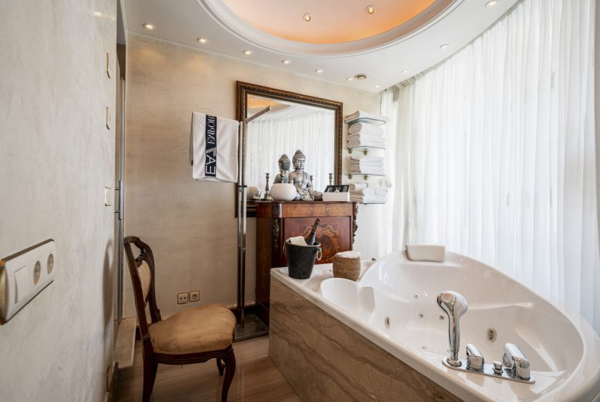 R5170501-Apartment-For-Sale-Puerto-Banus-Duplex-3-Beds-275-Built-15
