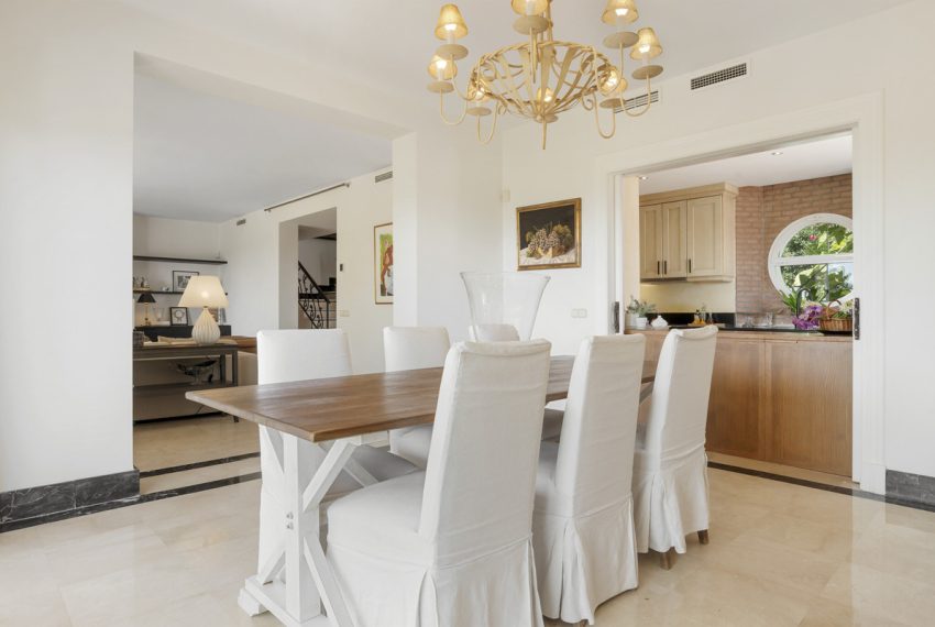 R5171176-Villa-For-Sale-Nueva-Andalucia-Detached-3-Beds-306-Built-8
