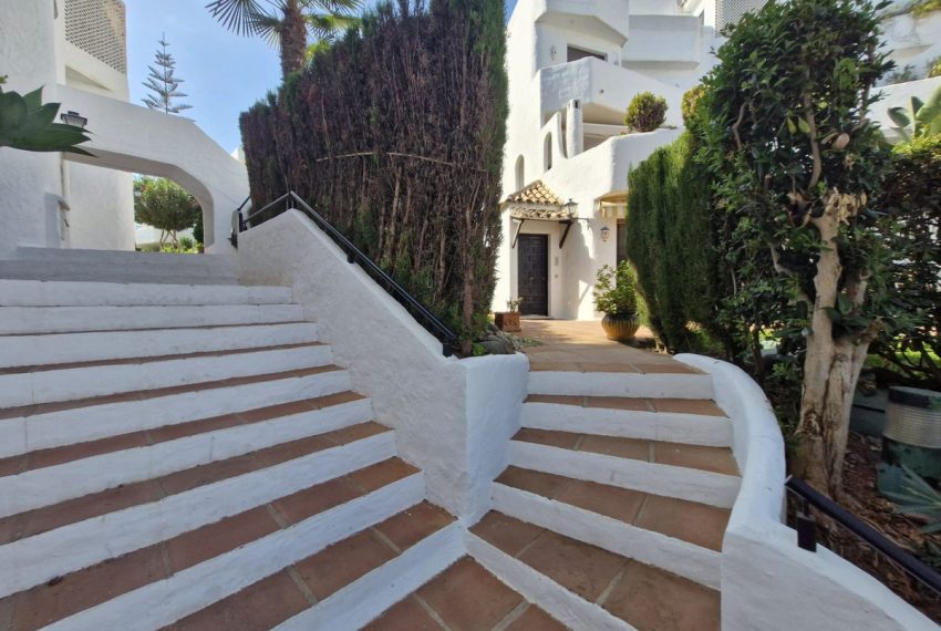 R5171572-Apartment-For-Sale-The-Golden-Mile-Ground-Floor-2-Beds-88-Built-13