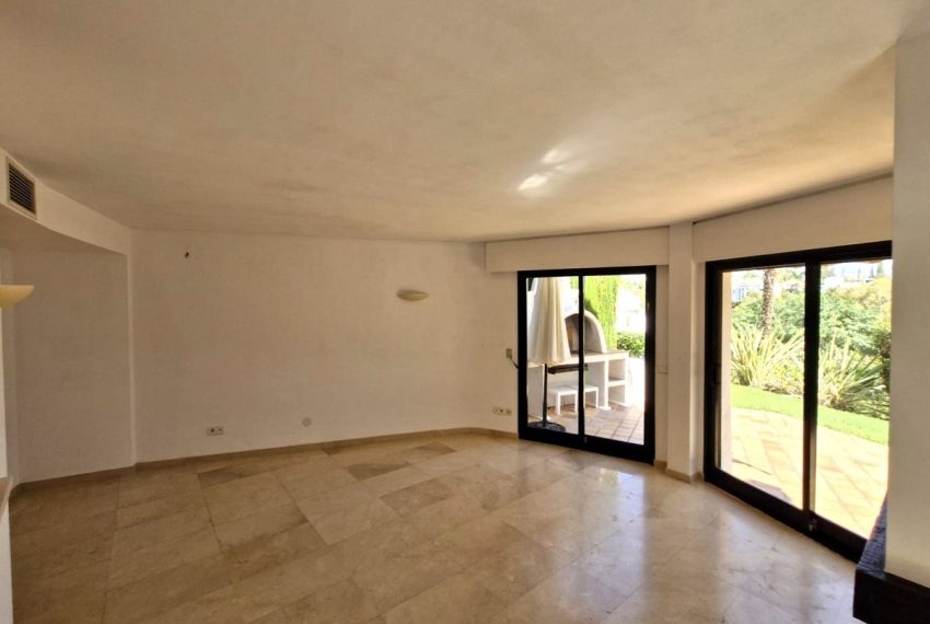 R5171572-Apartment-For-Sale-The-Golden-Mile-Ground-Floor-2-Beds-88-Built-4