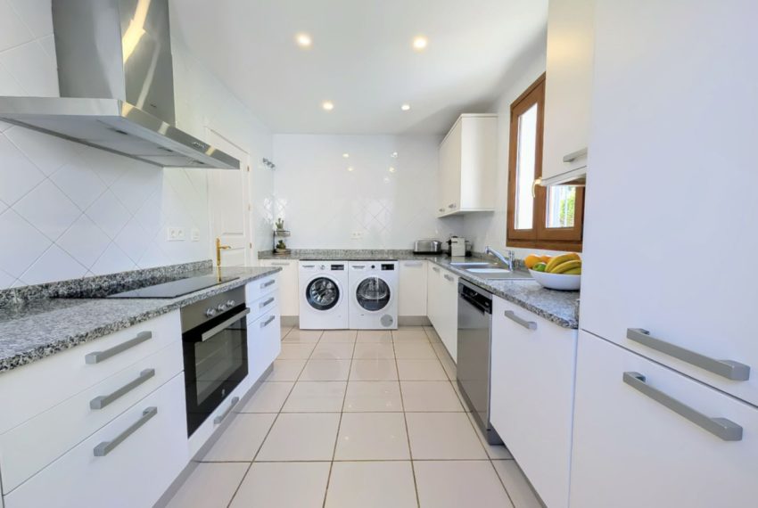 R5171575-Villa-For-Sale-El-Paraiso-Semi-Detached-4-Beds-215-Built-16