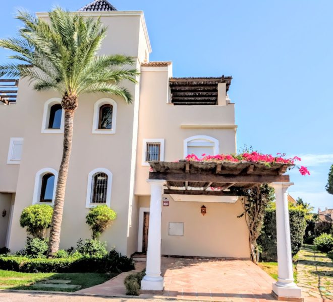 R5171575-Image 1-Semi Detached - 4 Beds - 215 Built