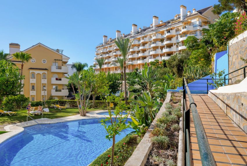 R5171638-Apartment-For-Sale-Nueva-Andalucia-Ground-Floor-3-Beds-120-Built