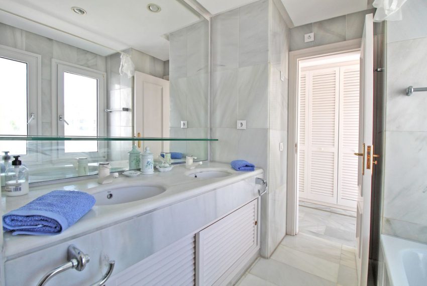 R5171746-Apartment-For-Sale-The-Golden-Mile-Penthouse-Duplex-3-Beds-320-Built-16