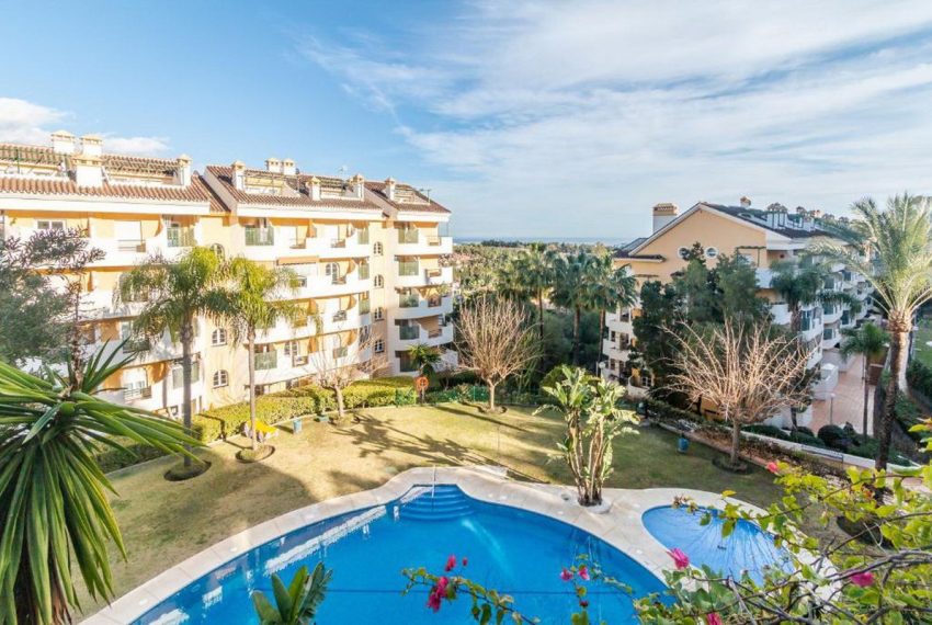 R5172580-Apartment-For-Sale-Nueva-Andalucia-Middle-Floor-3-Beds-110-Built-1