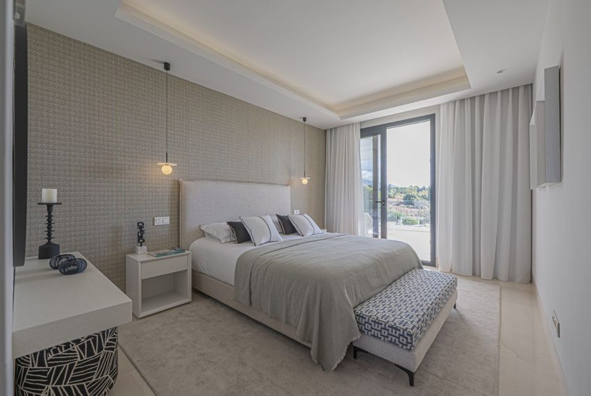 R5172739-Villa-For-Sale-The-Golden-Mile-Detached-5-Beds-471-Built-11