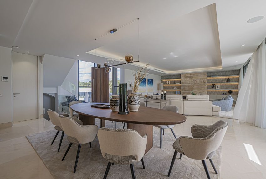 R5172739-Villa-For-Sale-The-Golden-Mile-Detached-5-Beds-471-Built-13