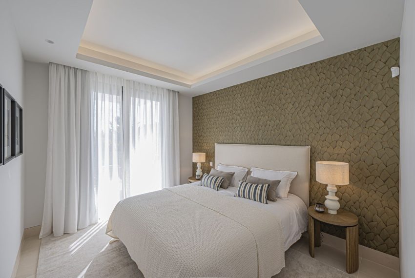 R5172739-Villa-For-Sale-The-Golden-Mile-Detached-5-Beds-471-Built-19