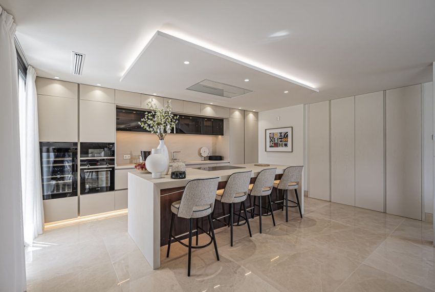 R5172739-Villa-For-Sale-The-Golden-Mile-Detached-5-Beds-471-Built-9